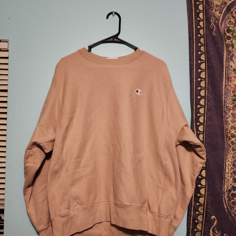Men's L Champion rose colored crew neck